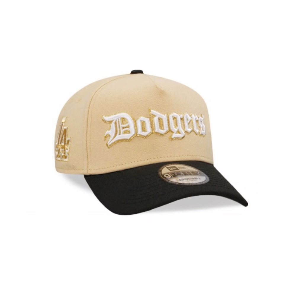 Los Angeles Dodgers Old English New Era SnapBack NWT🔥